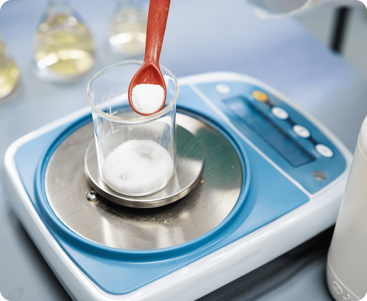Measuring salt on a digital scale